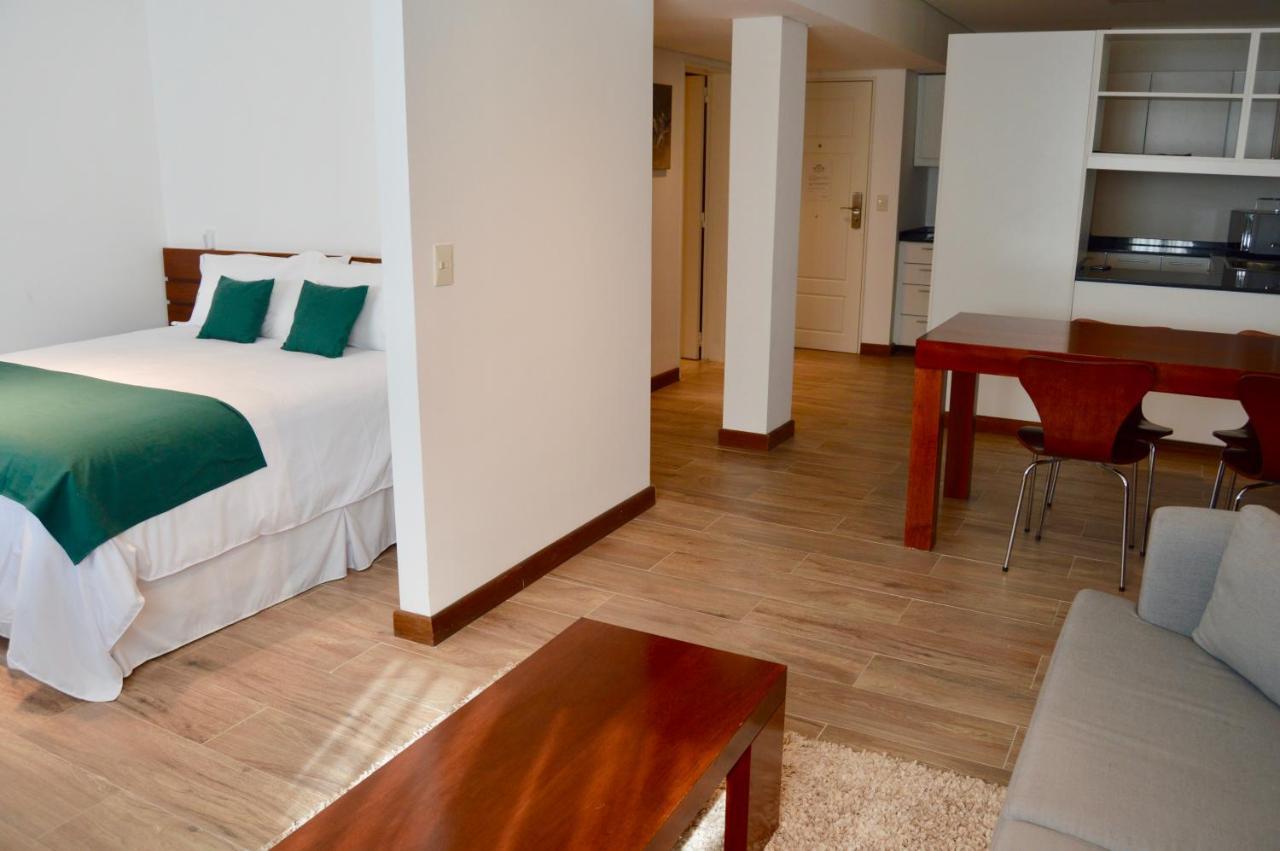 Hotel 6 De Octubre بوينس آيرس المظهر الخارجي الصورة