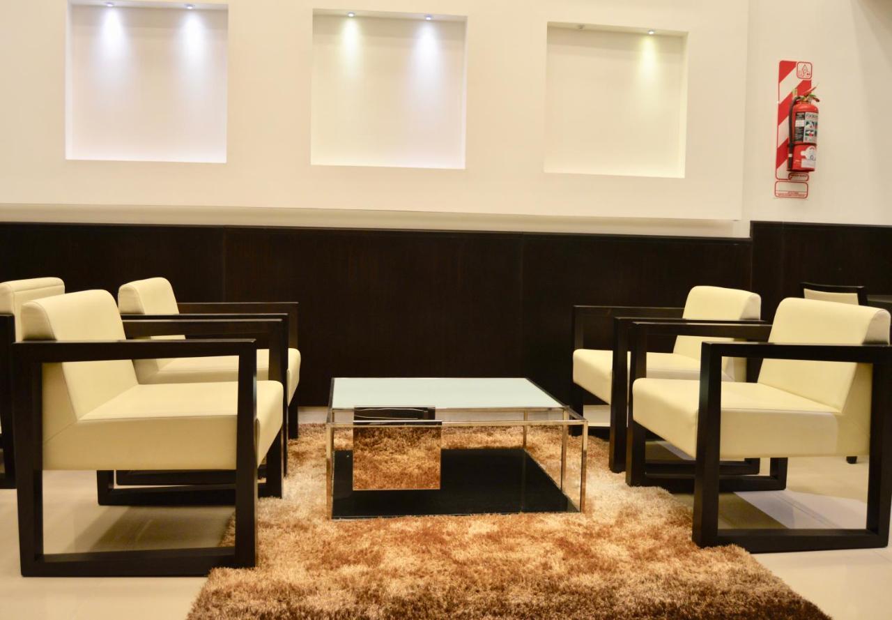 Hotel 6 De Octubre بوينس آيرس المظهر الخارجي الصورة