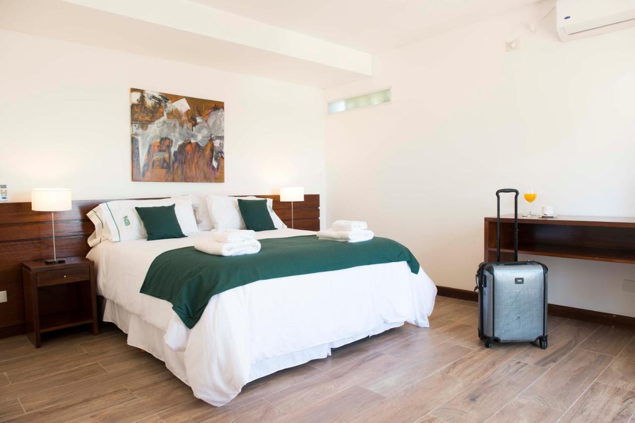 Hotel 6 De Octubre بوينس آيرس المظهر الخارجي الصورة